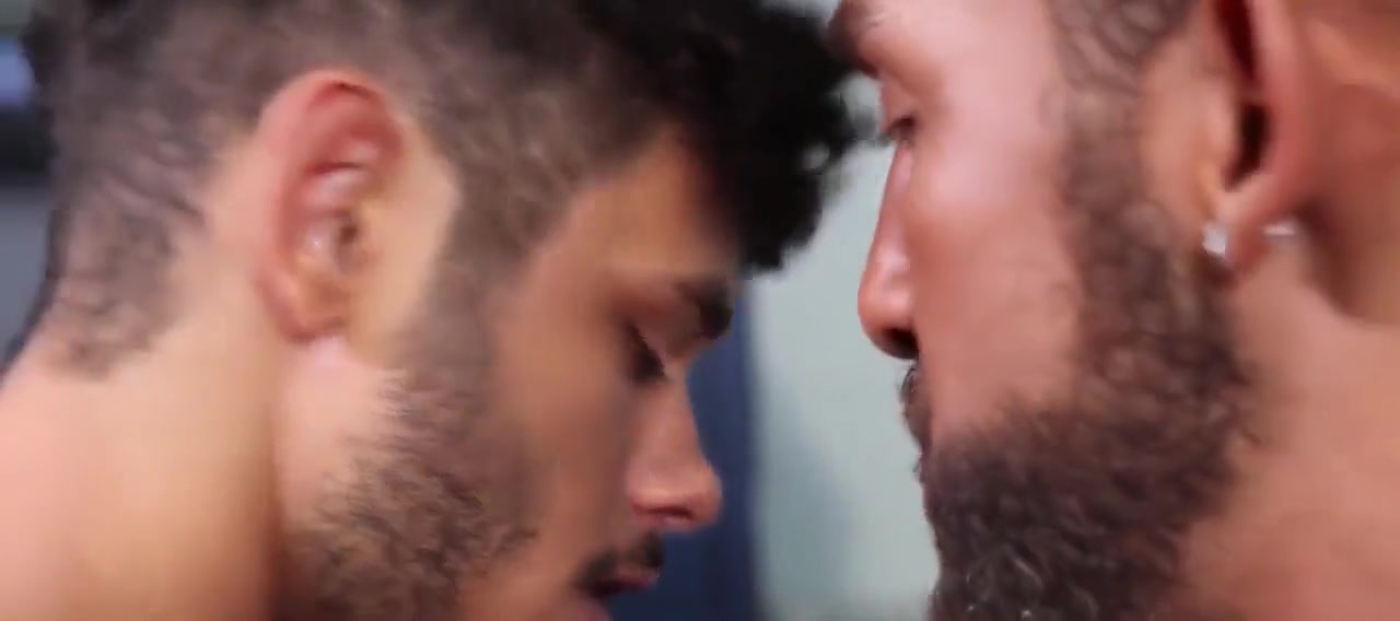 Cant Resist His Hot Step-cousin 7 Min - Jordan Pax, Luka Phoenix And Gay Porn