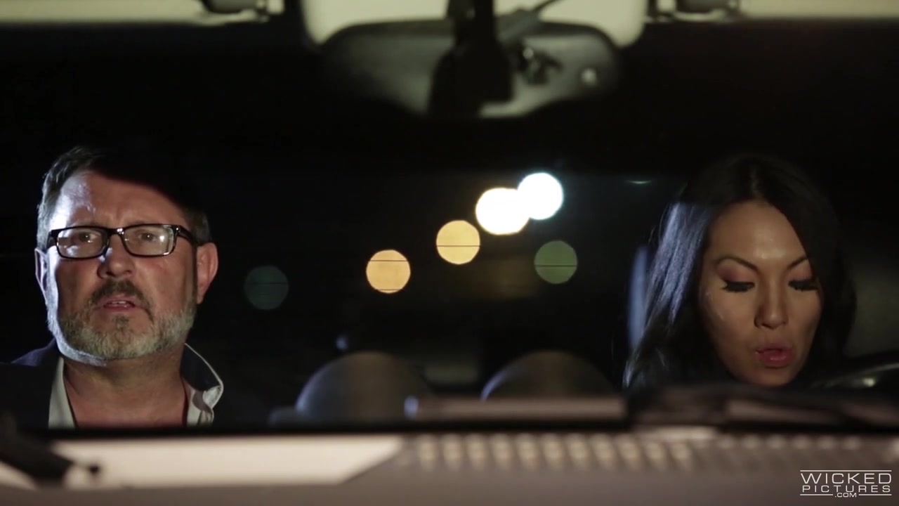Christiana Cinn in Takers, Scene 6 - Wicked