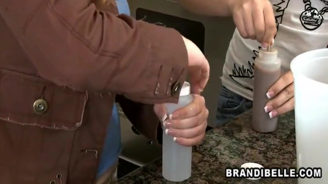 Brandi Belle - Dick Mold 6 Min