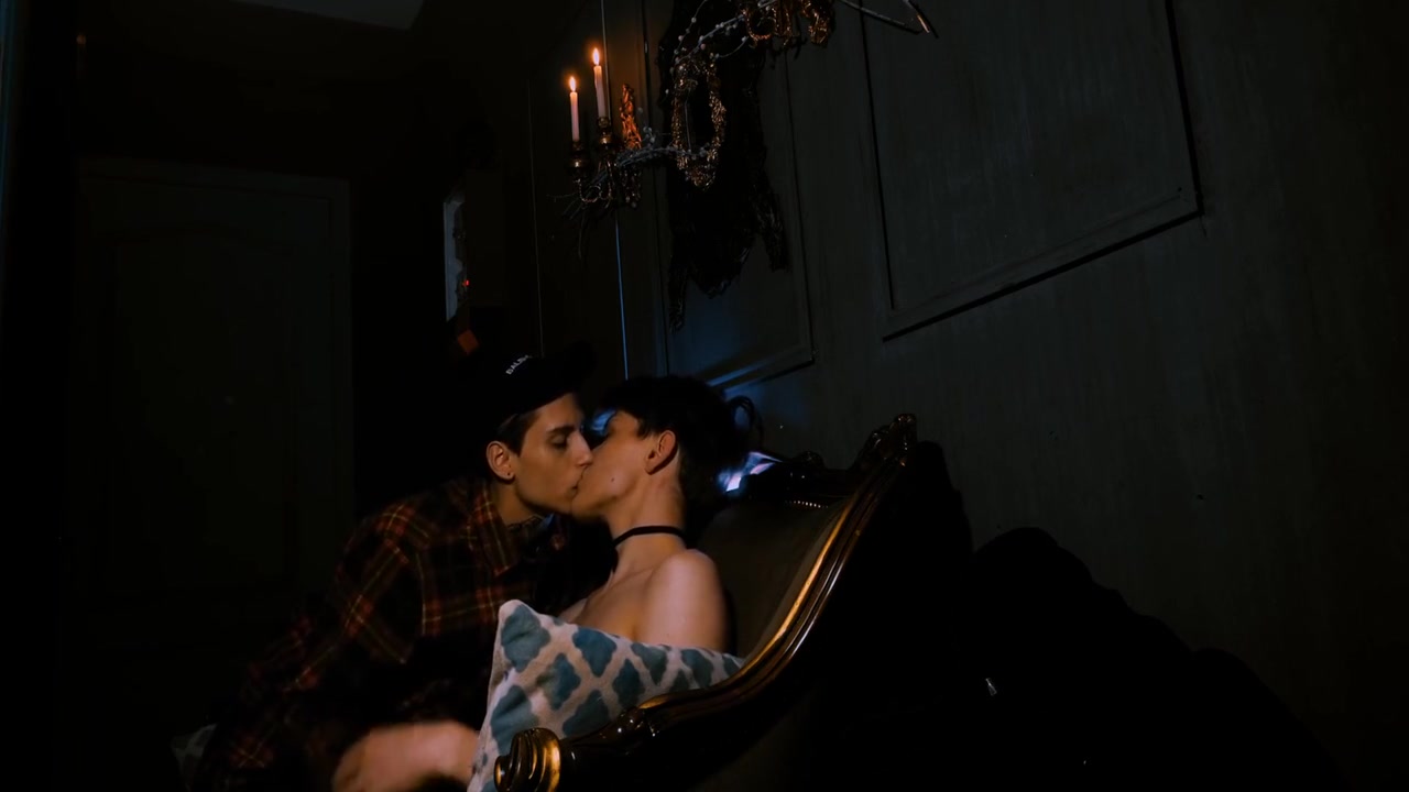 Oh, What An Fuck In An Amazing Setting! 18 Min With Casey Donovan