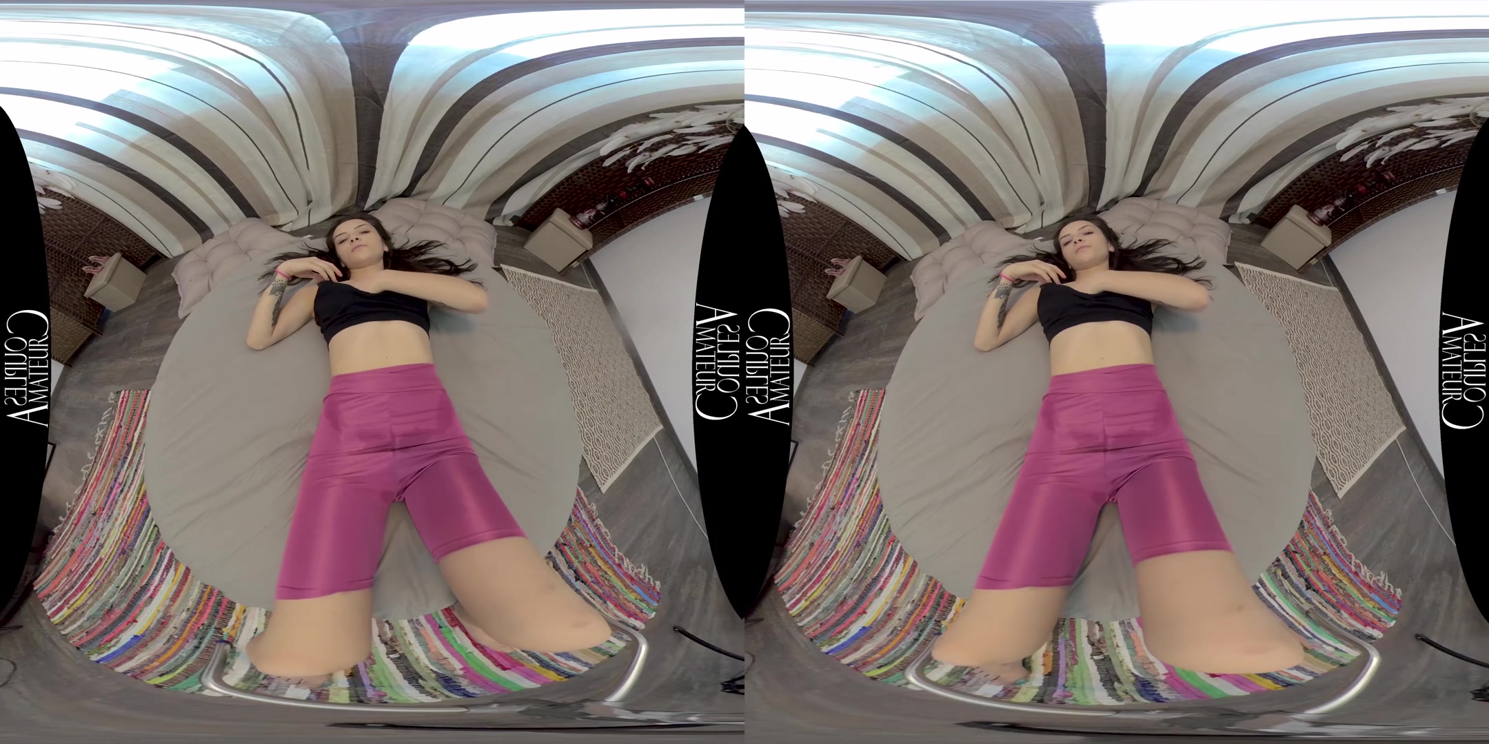 Amateur Brunette teen 18+ Plays Her Pussy Like A Banjo - AmateurCouplesVR