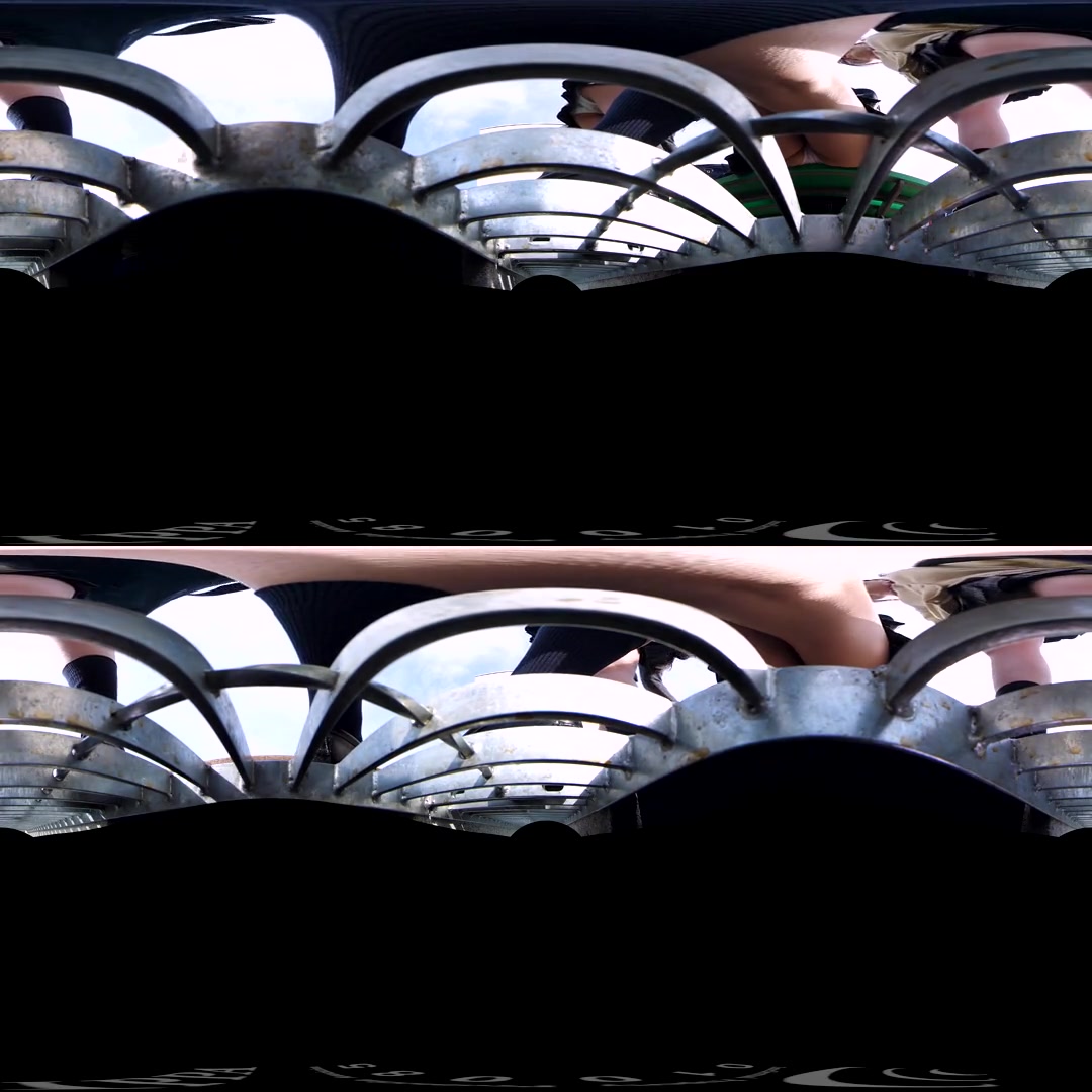 Upskirt Through Gutter VR 2 2 - TMAVR