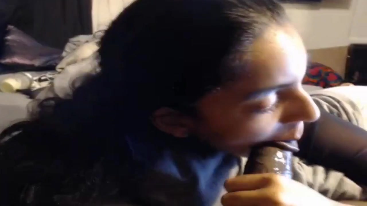 Desi paki muslim sucking black cock