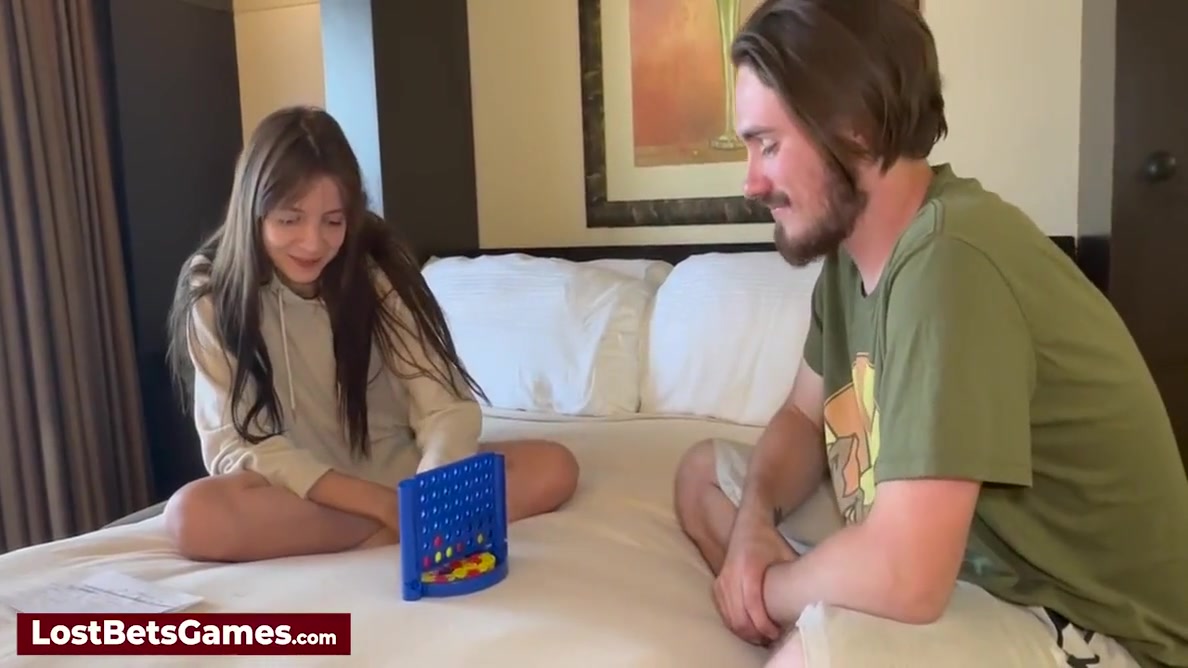 Sexy Babe Loses A Game Of Strip Connect 4 And Fucks The Guy