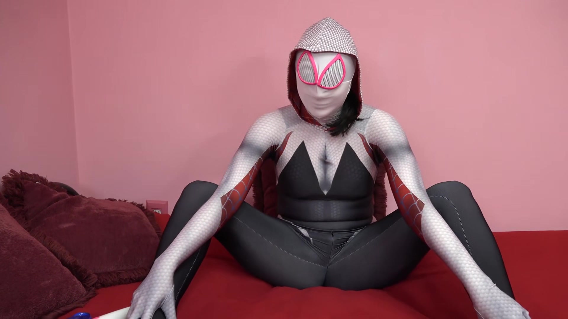 Spider Chick Lucy Squirts On Her Toys