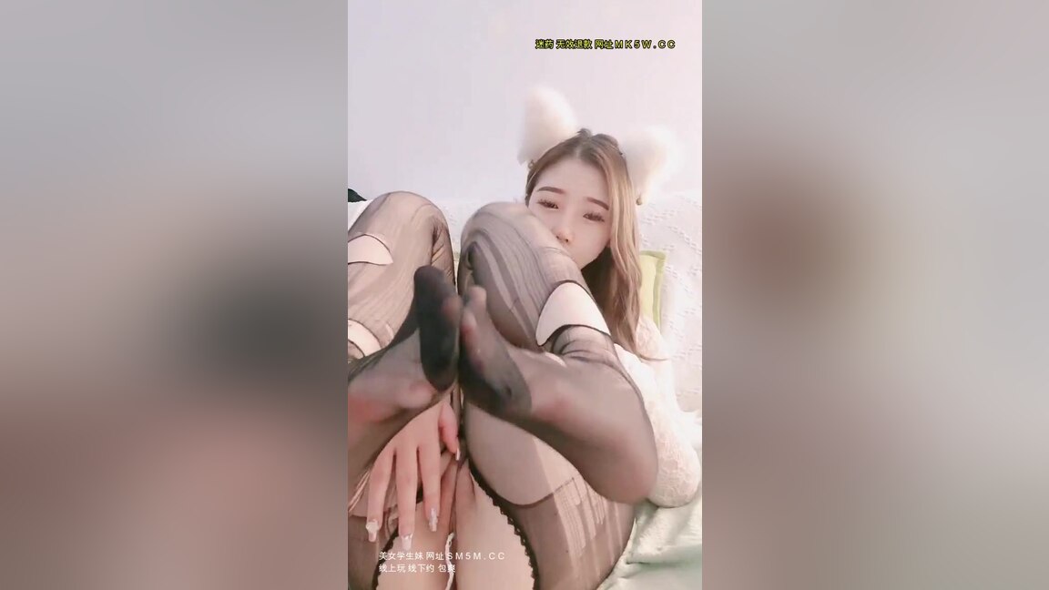 very cute asian girl masturbating