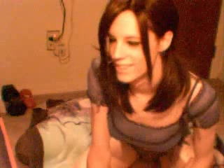 Amateur teen 18+ tranny solo on cam