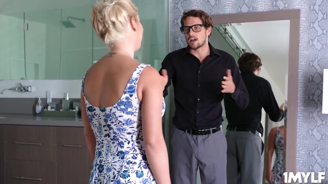 Stepmom And Stepson Celebrates By Having A Hot Stepmom