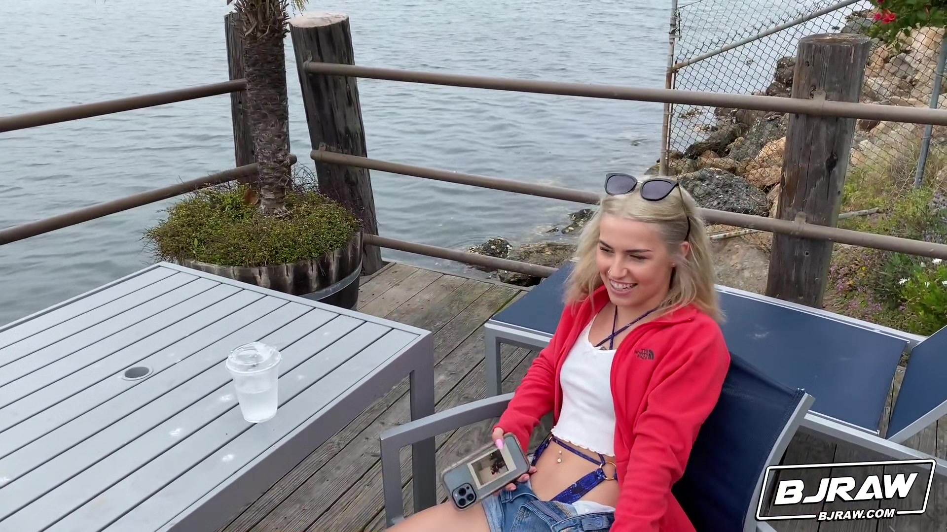 Chanel Opens Up For A Hot Load - BJRaw