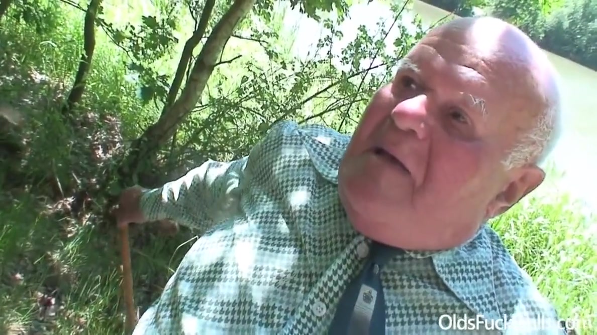 Hot Blonde Teena Blond Blows Old Cock To Get An Autograph