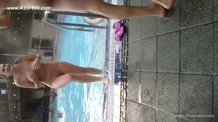 blonde girls shower.13