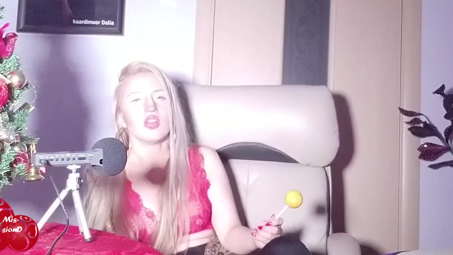 Lollipop Licking And In Russian Speaking - Sex Movies Featuring Findom Goaldigger