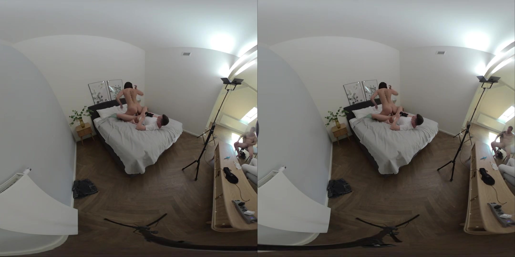 Lady Dee Behind The Scenes VR Part Two – Sexy Slut Screams