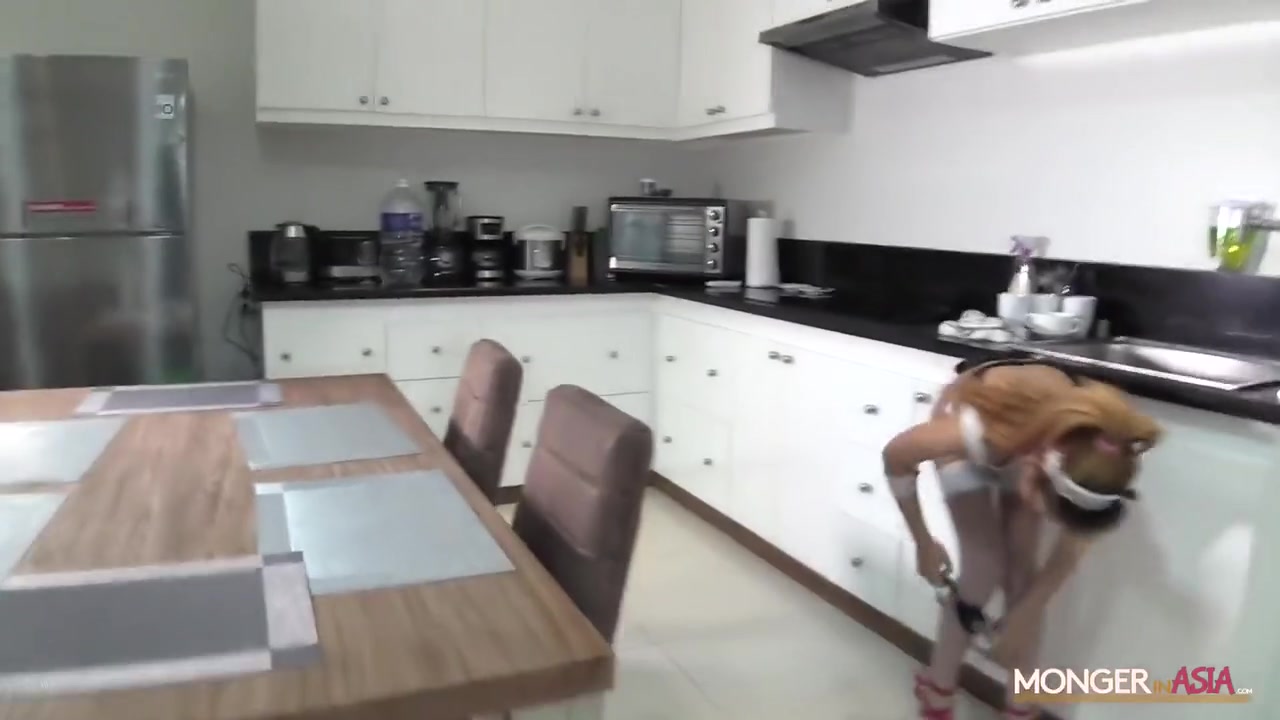 Slim Filipina Gets Creampied At Job Interview