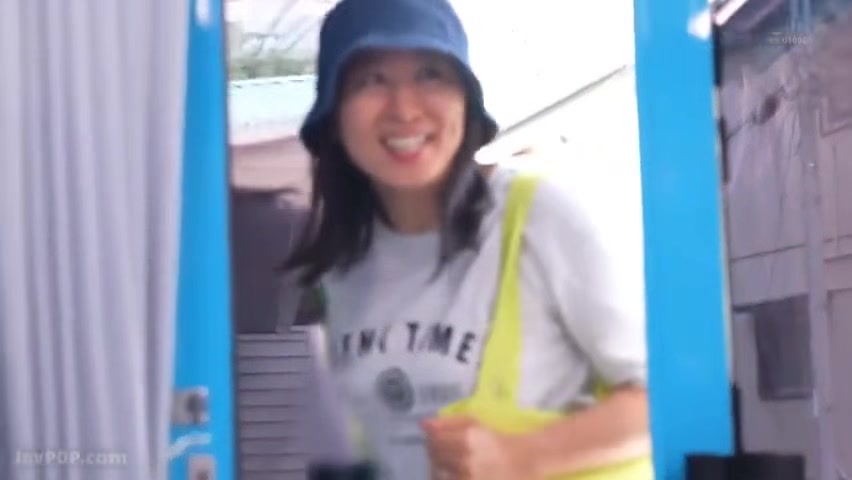 250602美女モデルとして撮影されるママさんf5