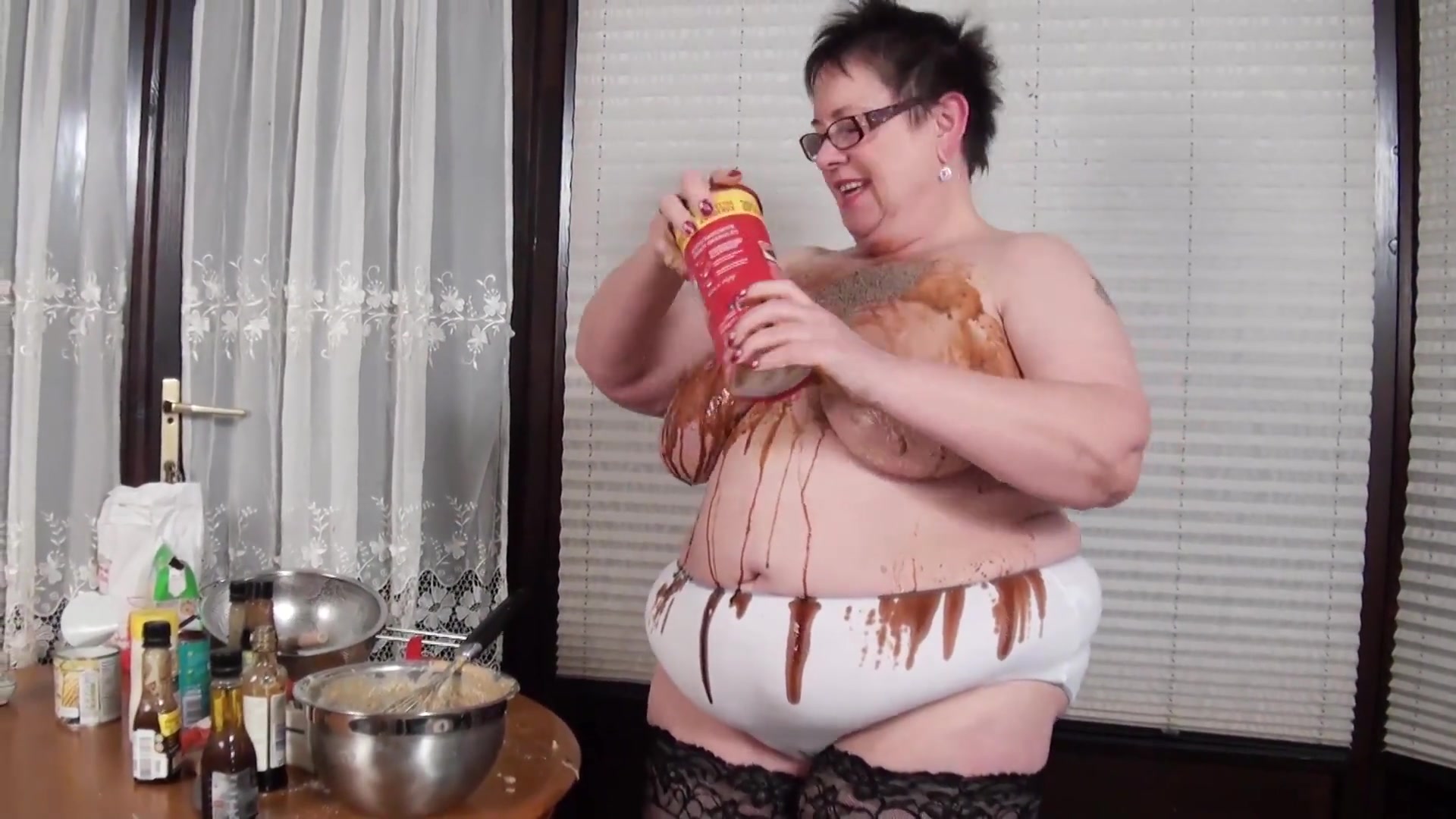 Warm Sweet Honey's Bake Off Pt2 - TacAmateurs