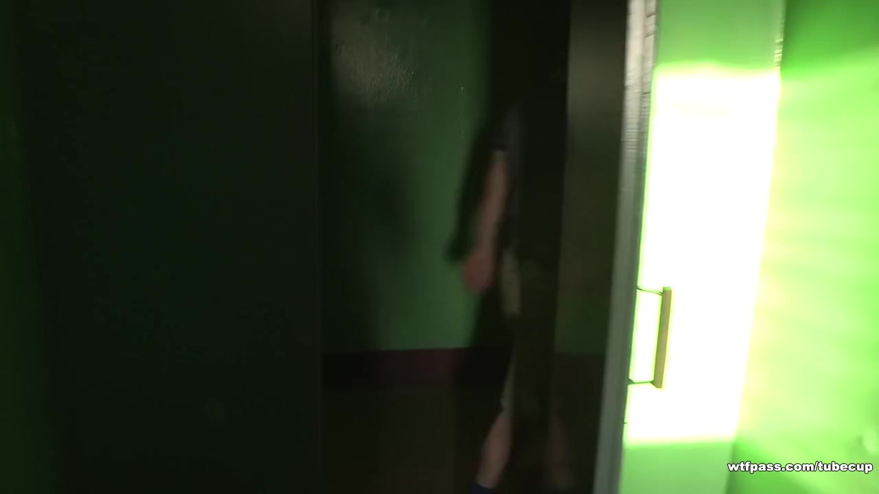 Busty girl does not mind her first anal shot on cam