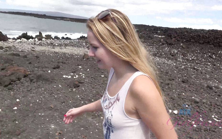 Virtual Vacation On Hawaii Wit Scarlett Sage 2/6