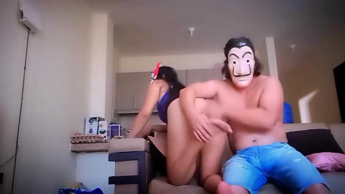 Young Girl With A Big Ass Fucks With Old Man
