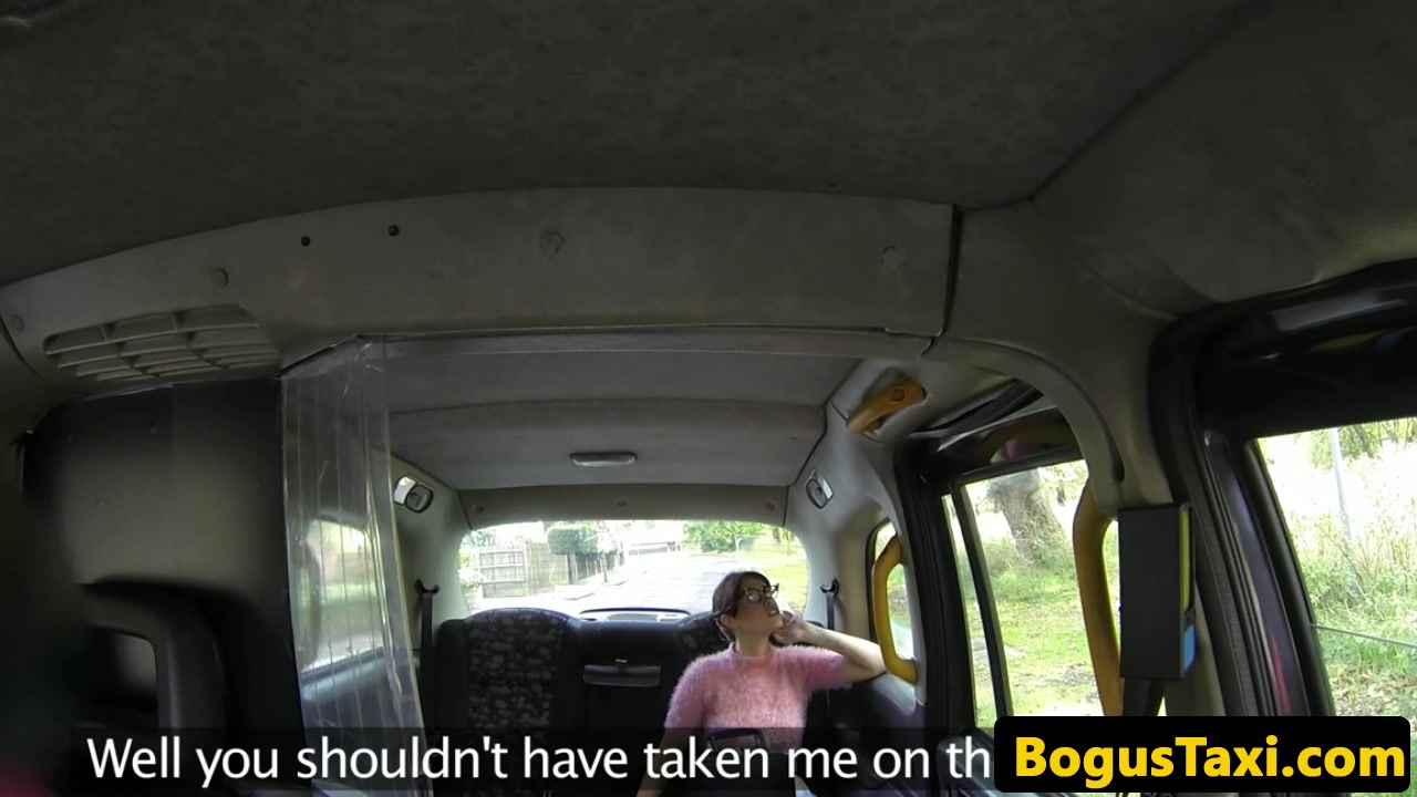 Squirting taxi brit fucked by bogus cabbie