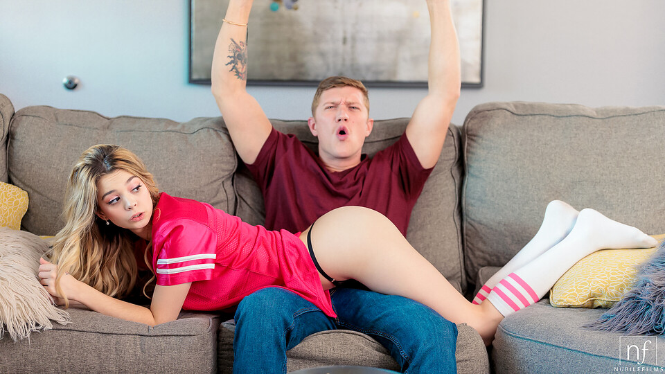 A Touch Down Here Wins The Game - S44:E3 - Nubilefilms