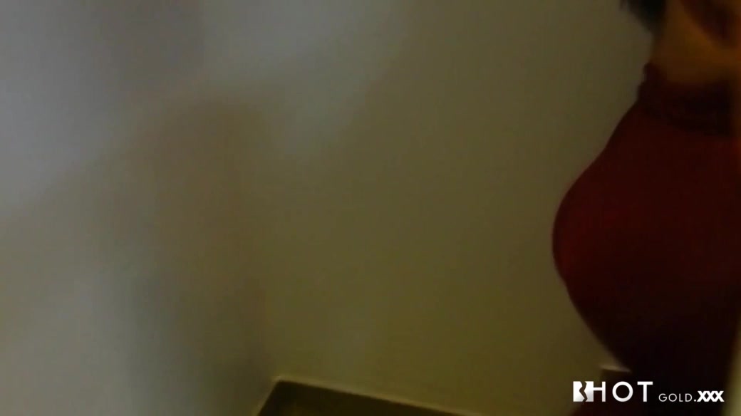 Thick Anal teen 18+ Pole Dancer