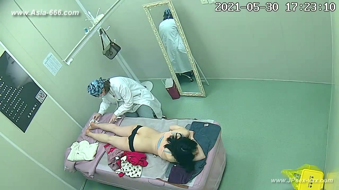 Peeping Hospital patient.16