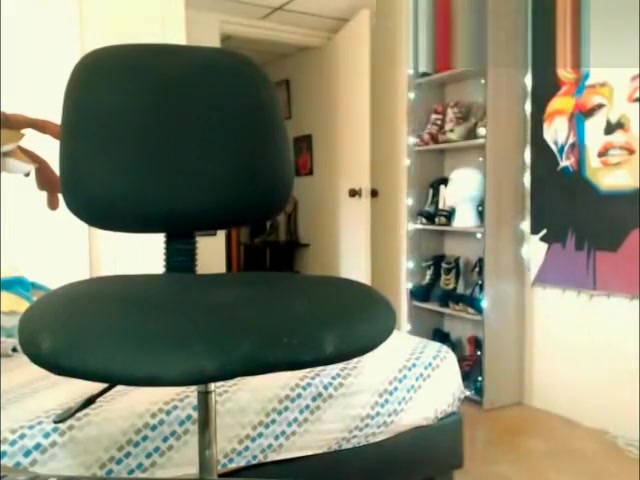 Monstercock shemale fetish leather on webcam