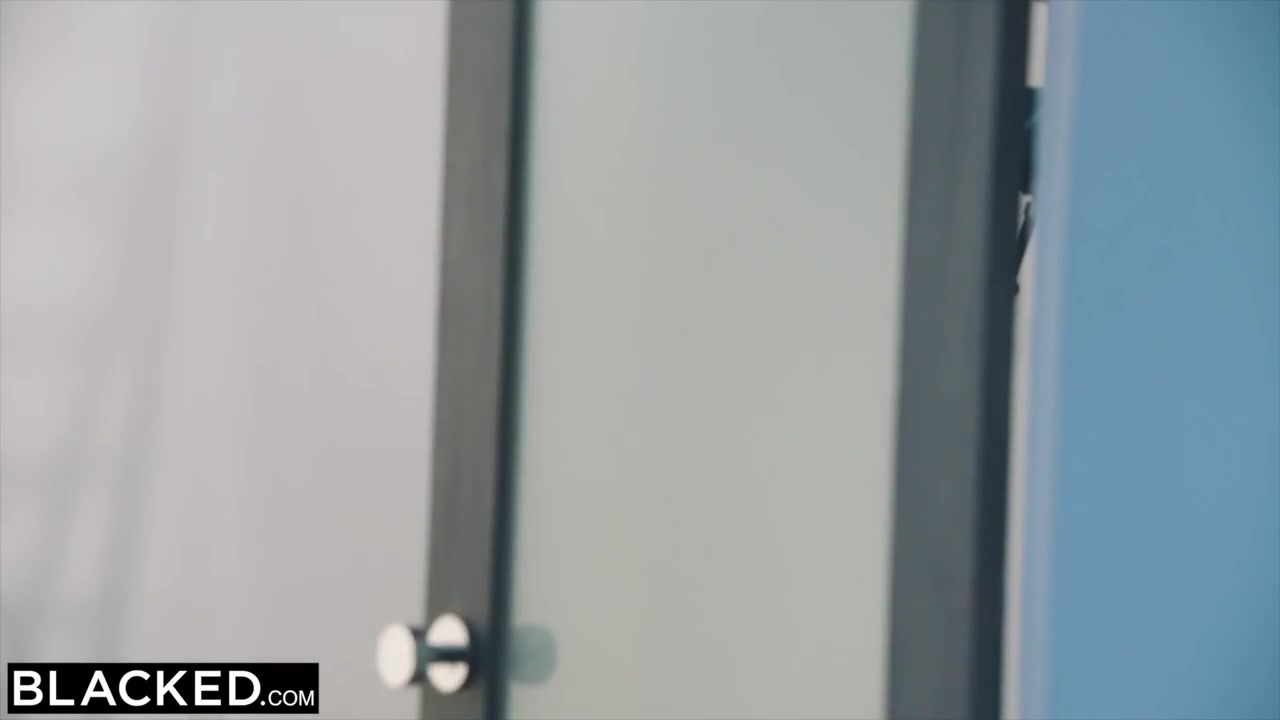 Anton Harden And Madison Summers - Hot Blonde Takes On Bbc
