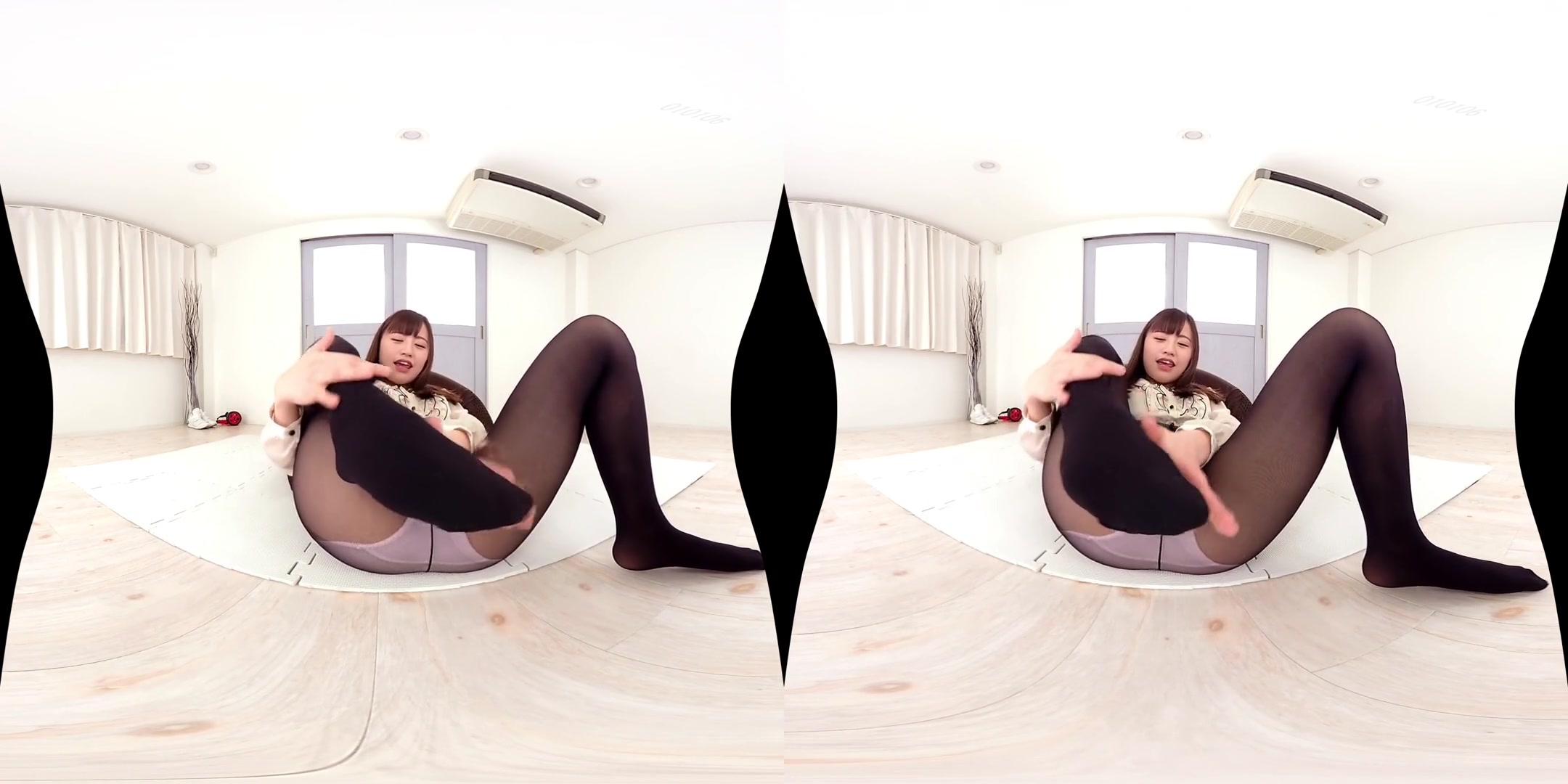 Wet Black Pantyhose Seduction - Collection of Japanese Babes in Pantyhose