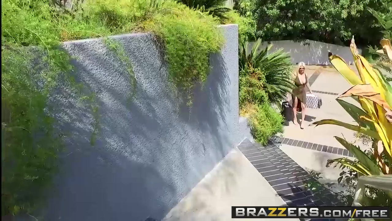 Brazzers - Real Wife Stories - Rachel Ro and Keiran Lee - With Nothing But My Heels On