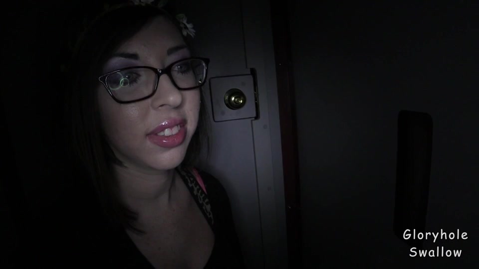GloryholeSwallow - Amanda B's 1st Visit