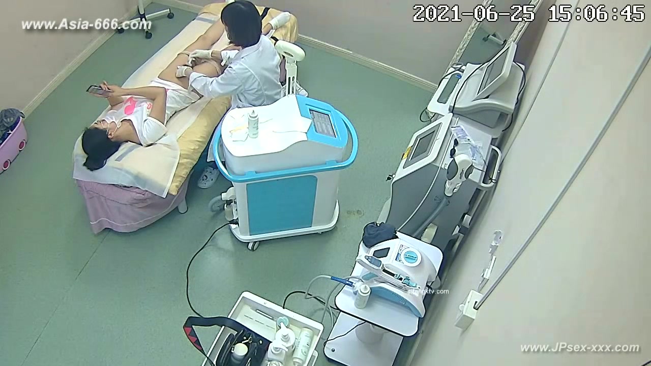 Peeping Hospital patient.16