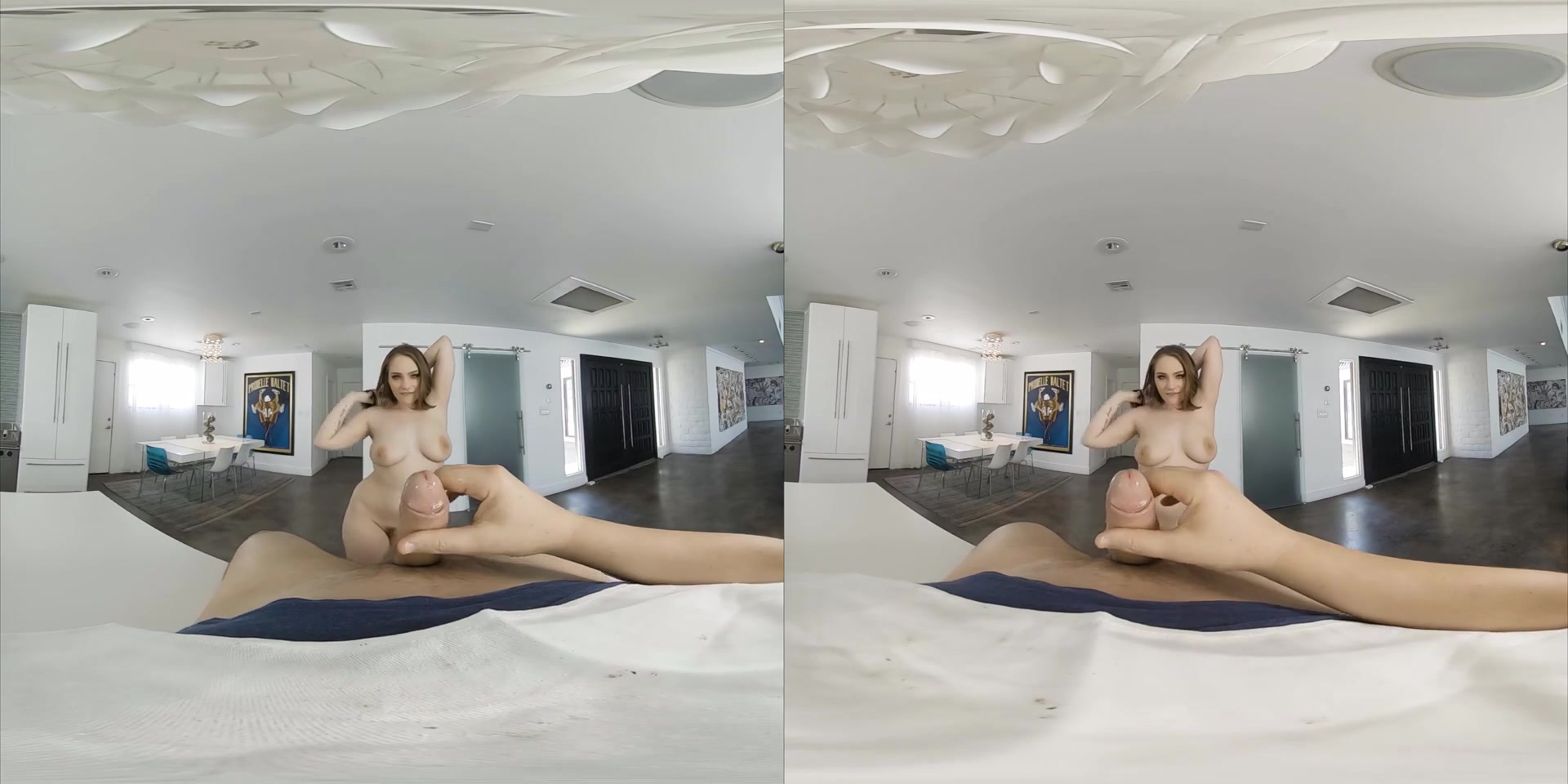 Hadley Mason in Who is Sucking Gilbert Grade