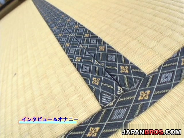 Minami Asaka knows just how to rub her pussy wet