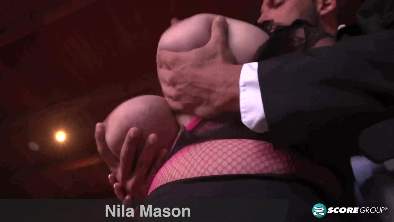 Nila Mason's Hot Date - PornMegaLoad
