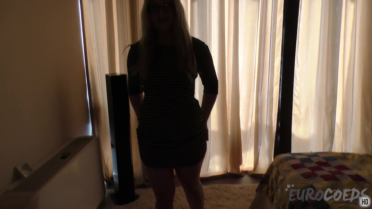 Mia Licking Candy Out Of Miss Pussycats Pussy Eating In The Bedroom