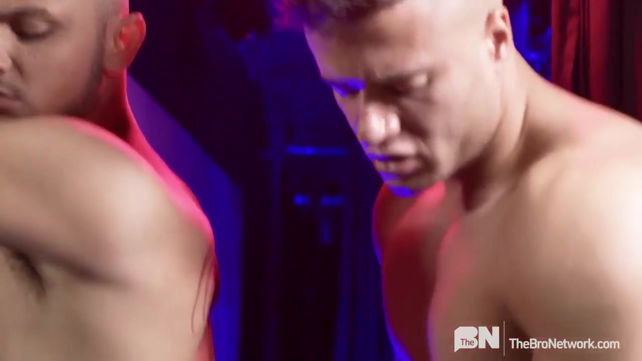 The Passionate Gland Of Service Bitch With Enzo Muller And Clark Delgaty