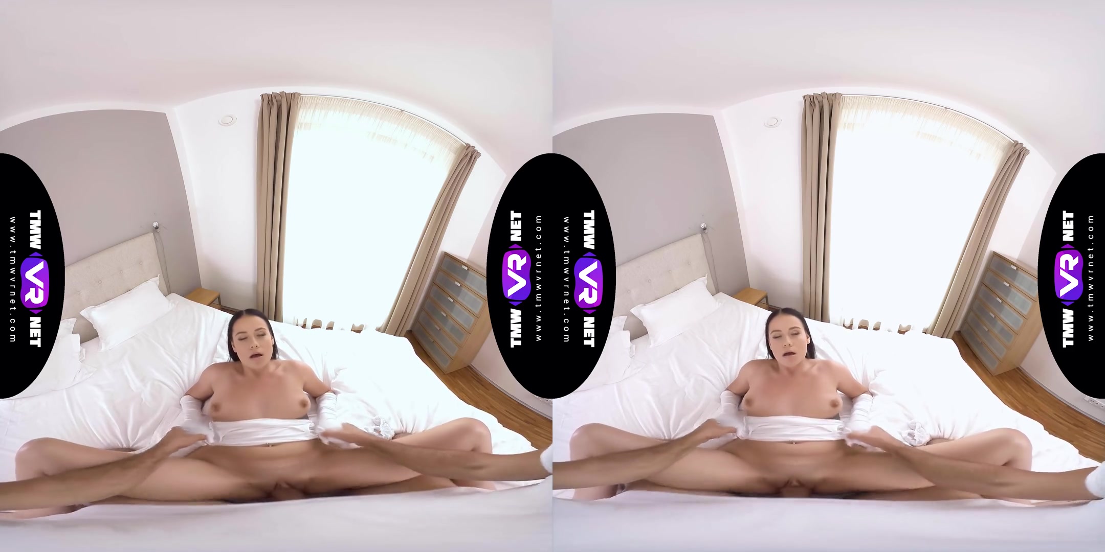 I Slap a Fine on Your Butt - Beautiful Virtual Girlfriend in Bed with Lingerie