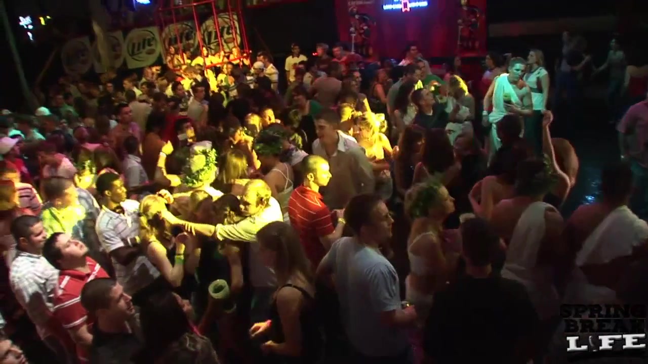 3 Hot Naked Crazy Naked Girls on Spring Break and Afterhours - SpringBreakLife