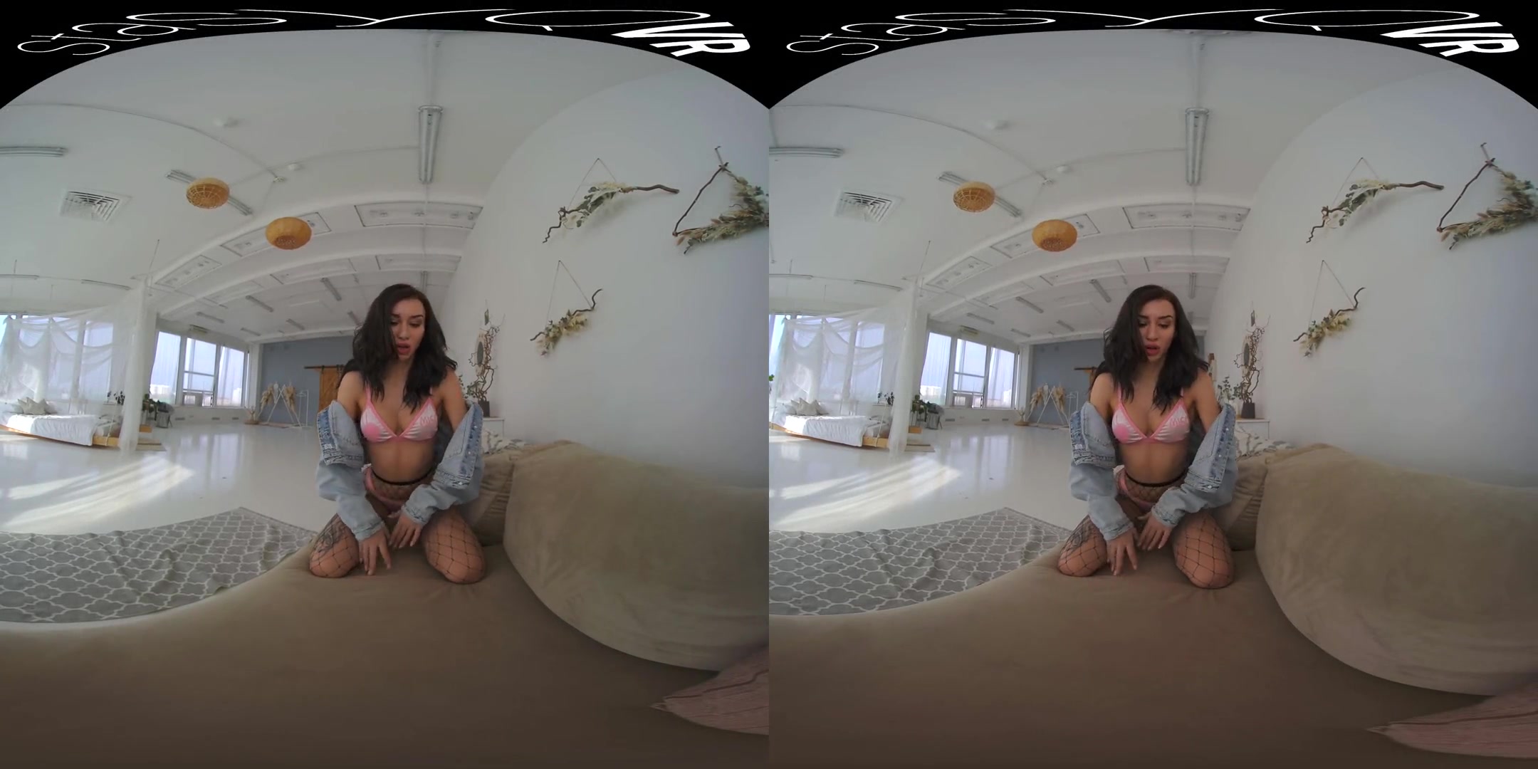 The Rose's Thornes - Busty Babe High Class Solo Striptease Ultra High Resolution VR