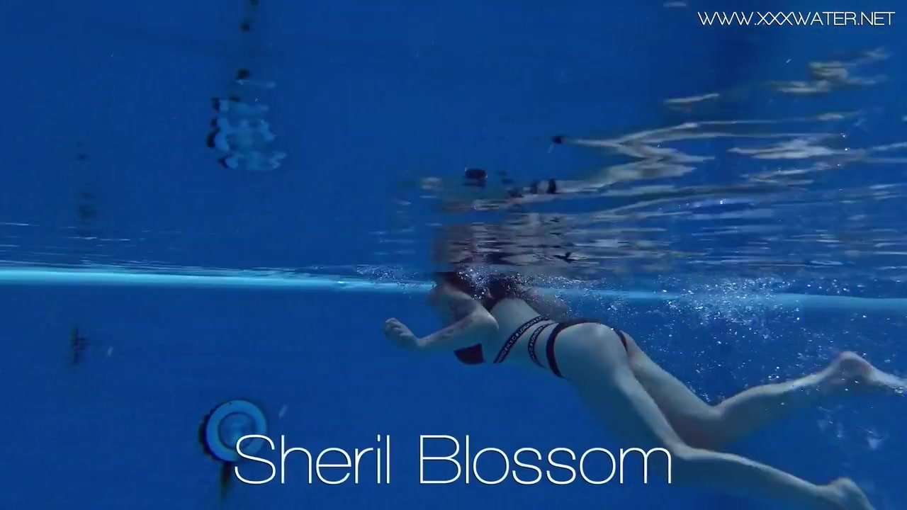 Swimming Pool Dark Hair Big Ass Babe Sheril