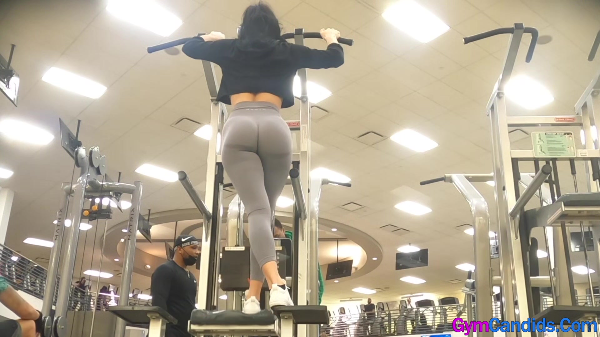 Bubble Butt in Grey Leggings