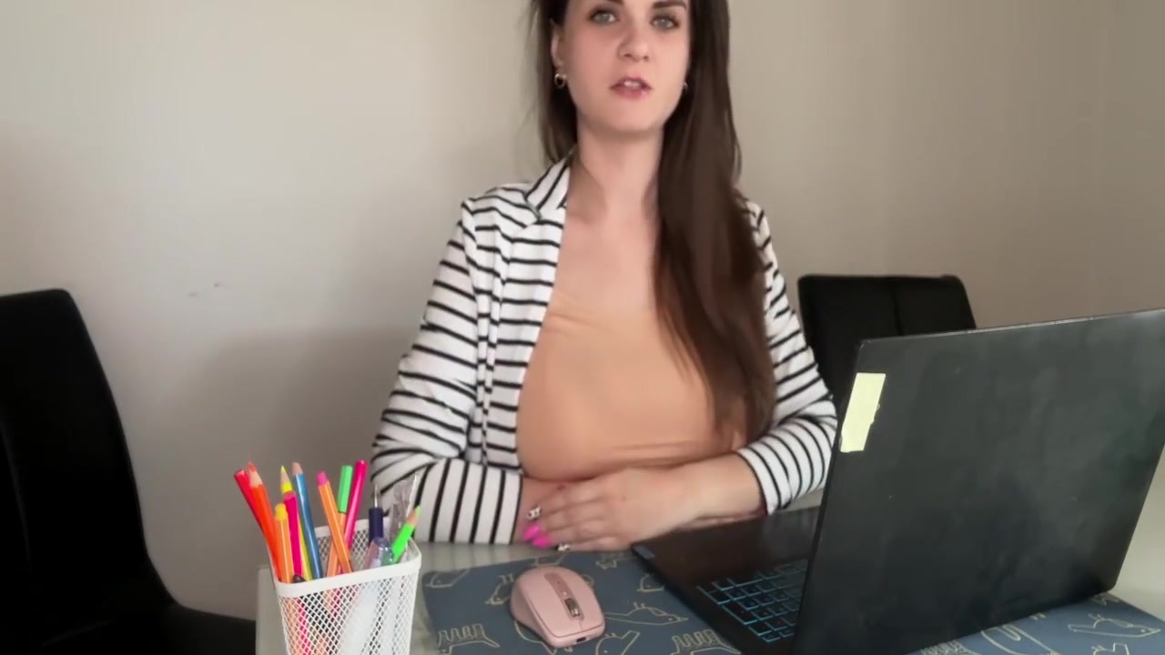 Stepmother Made A Huge Cum When She Was Caught By Her Stepson 11 Min
