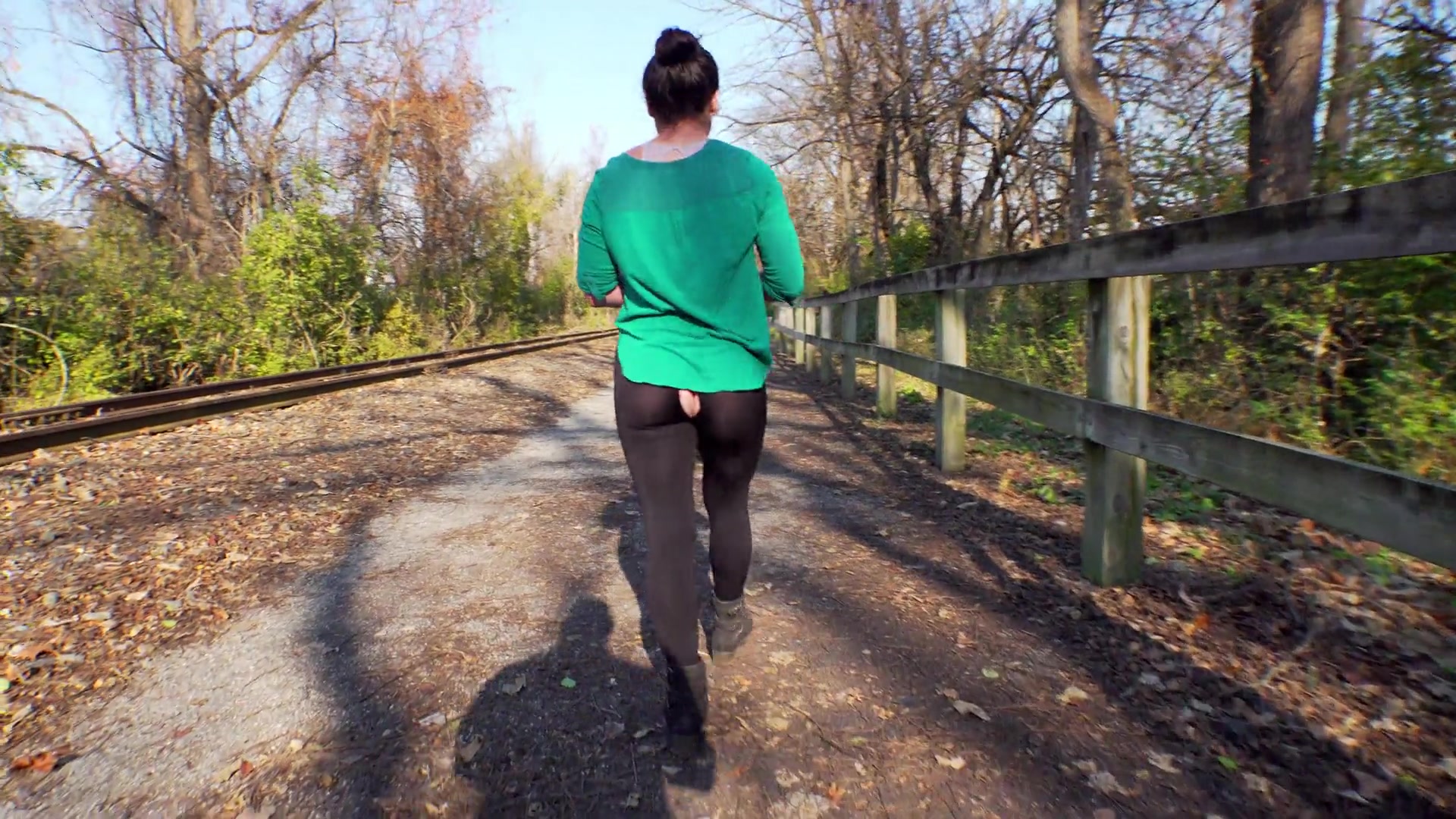 Oblivious Milf In Ripped Leggings - Sammi Starfish