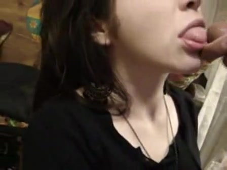 My girlfriend asked to fill her mouth with sperm