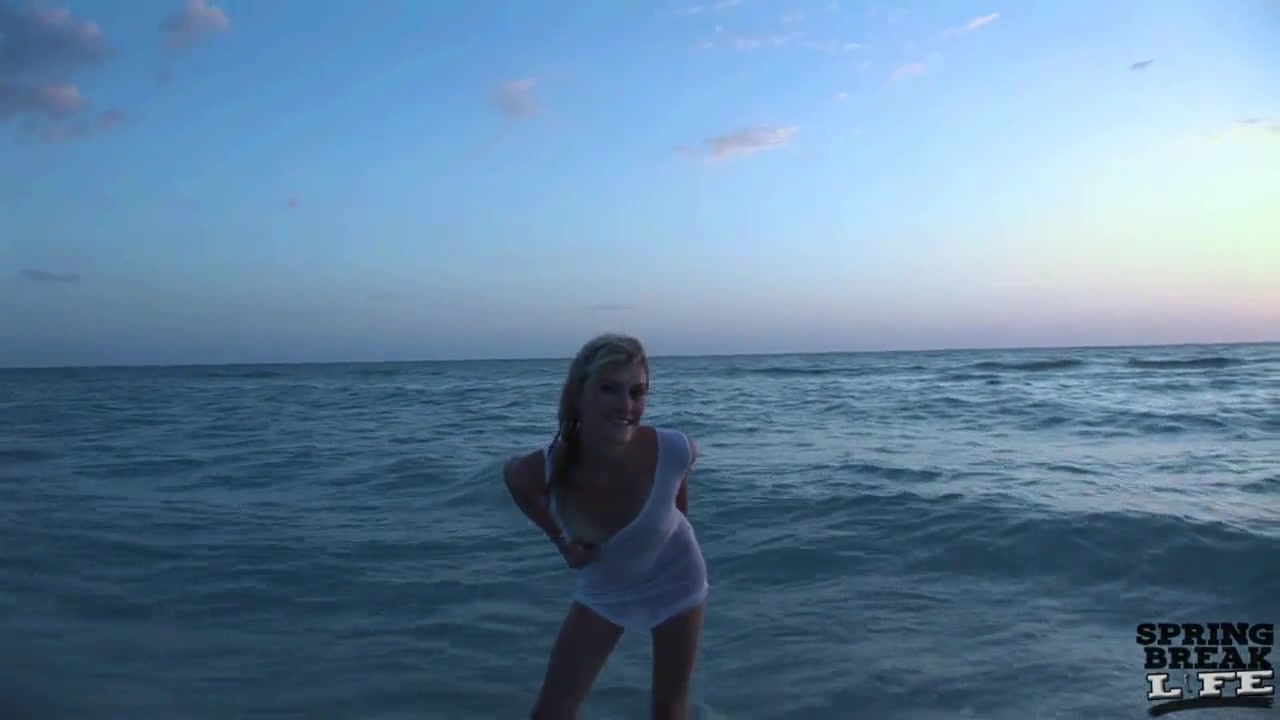 Super Skinny Blonde Playing Naked in the Gulf of Mexico - SpringbreakLife
