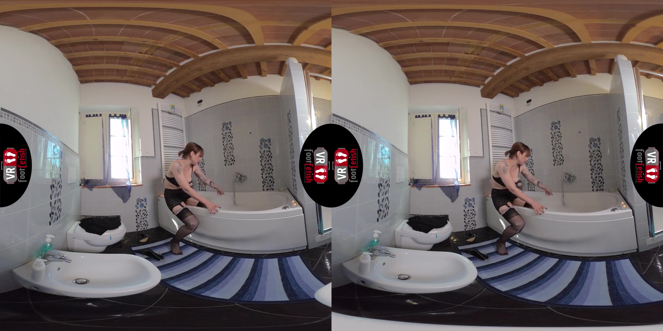 Jaw-Droppingly Sexy Ammalia Takes A Warm Bath; Redhead in the Bath Leg Fetish VR