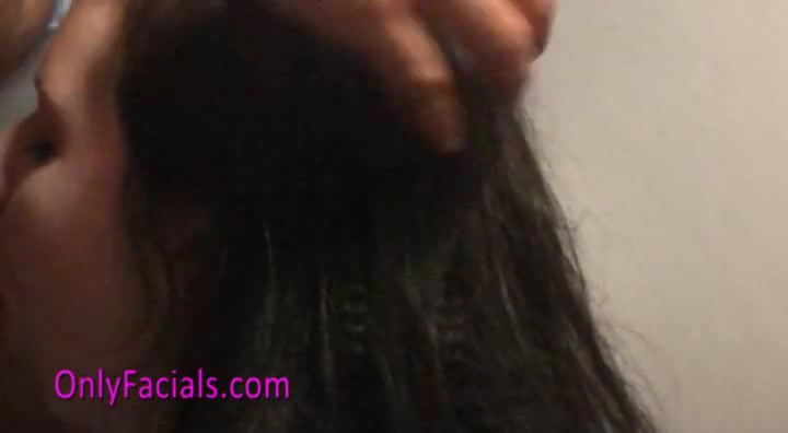 Raven teen 18+ does deepthroat and gets facial