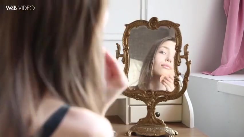 Mila Azul In Violoncello In Hd